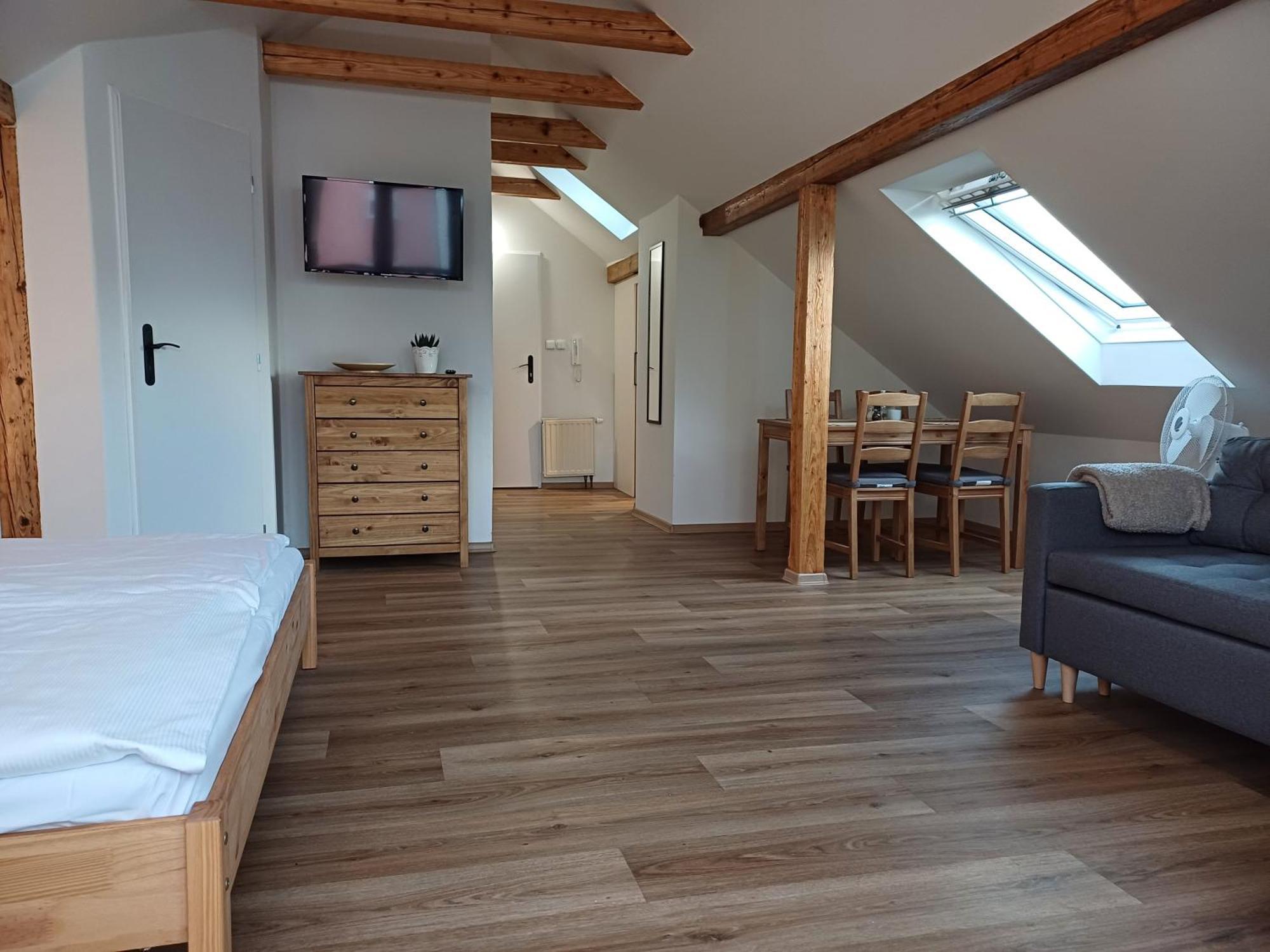 Loft Apartment Karlovy Vary Ngoại thất bức ảnh
