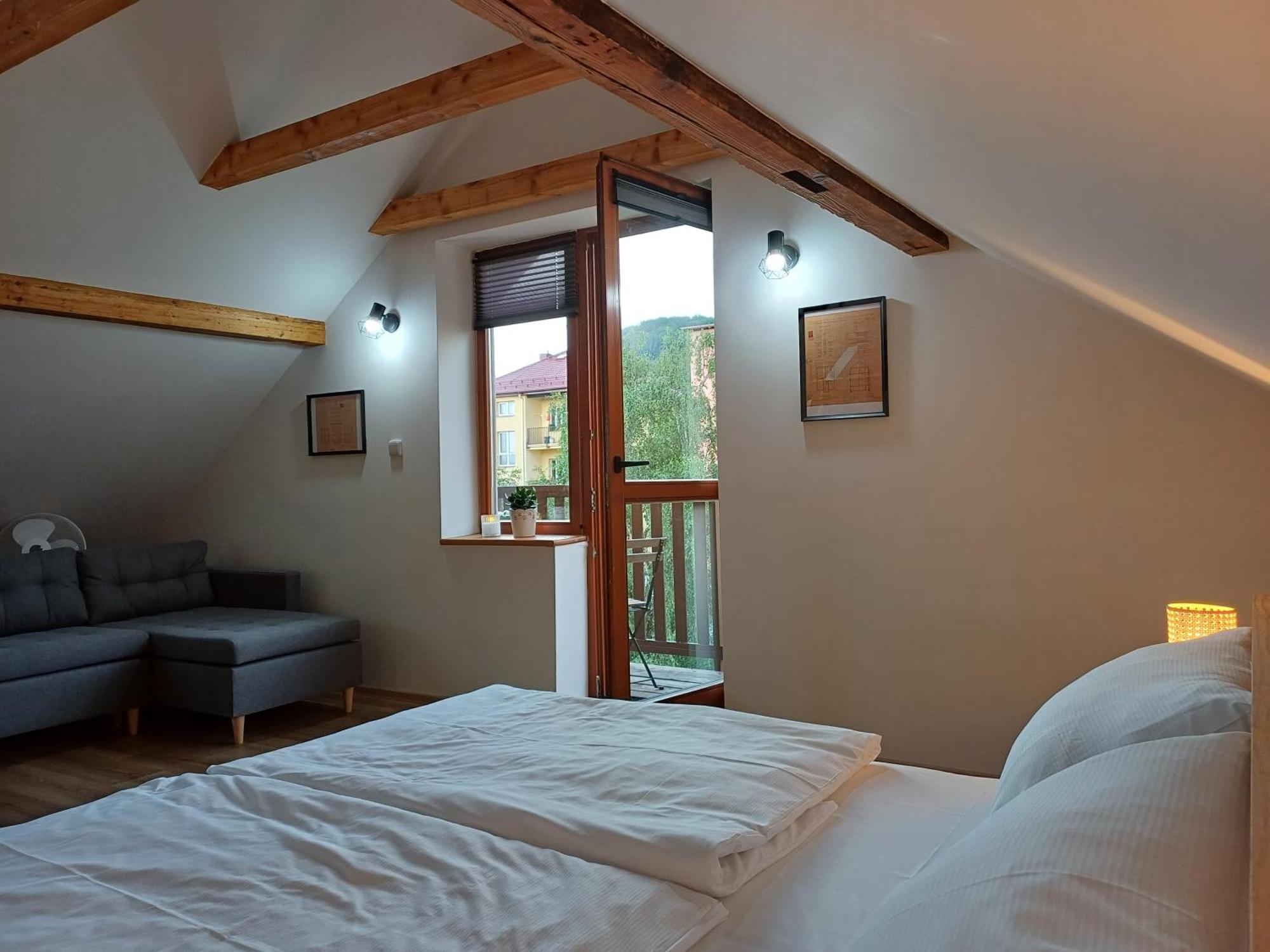 Loft Apartment Karlovy Vary Ngoại thất bức ảnh